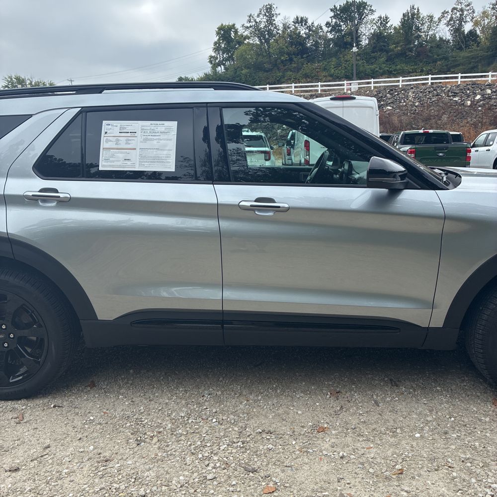 2024 Ford Explorer ST