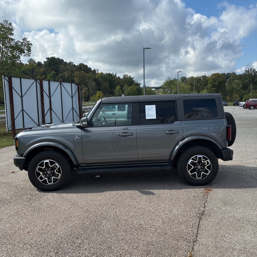2023 Ford Bronco Outer Banks