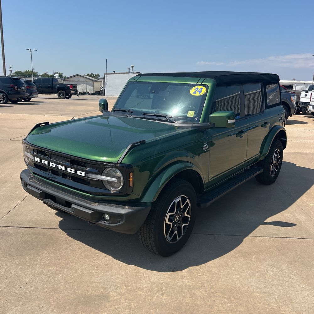 2024 Ford Bronco Outer Banks