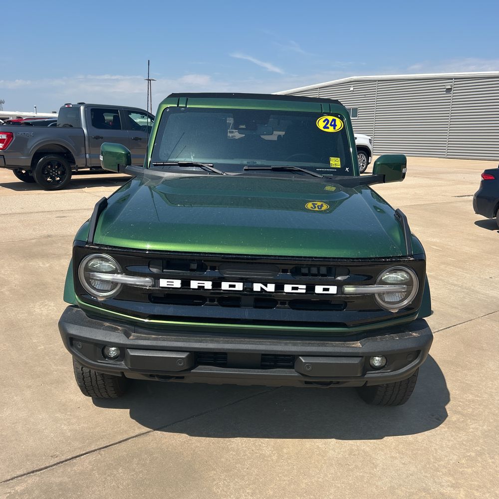 2024 Ford Bronco Outer Banks