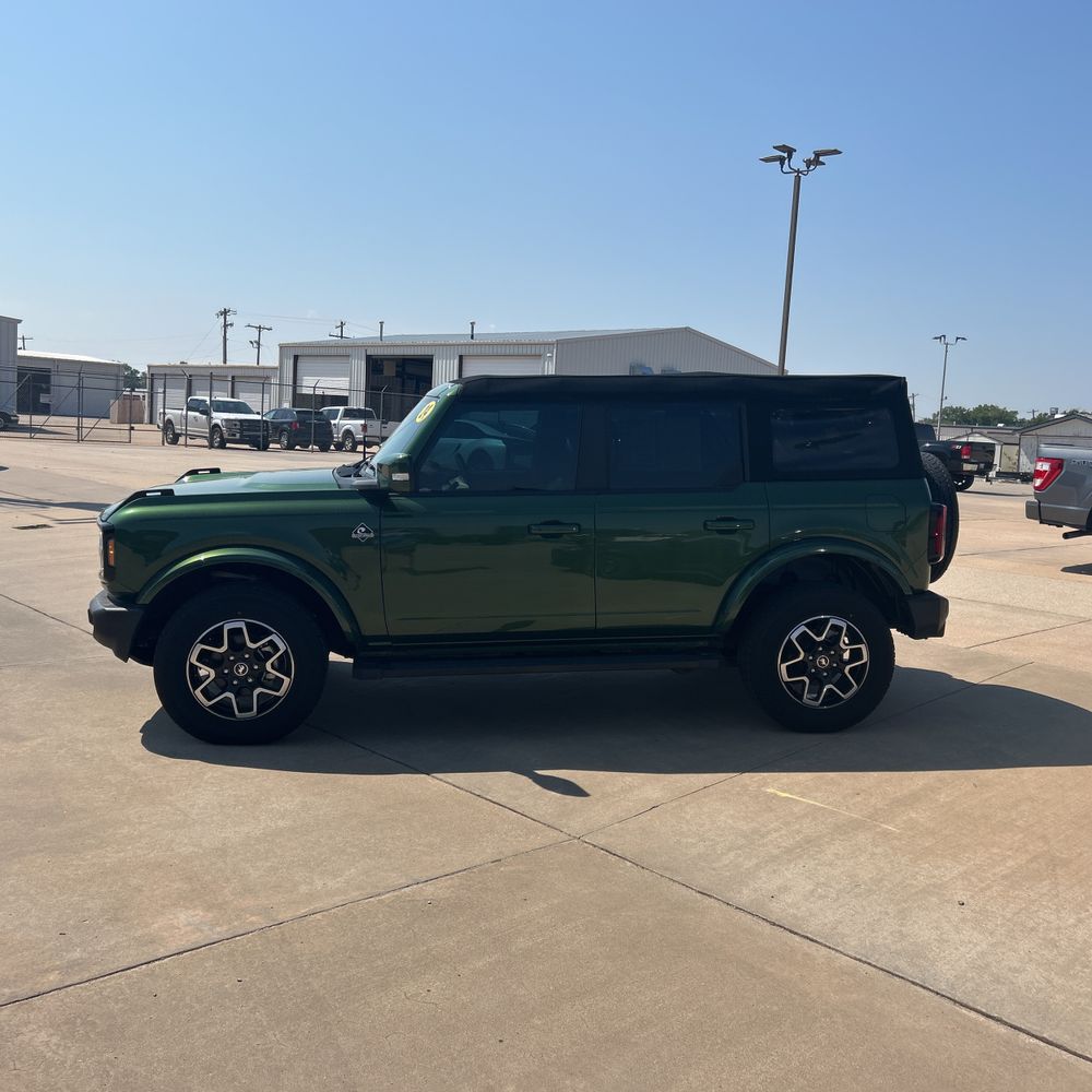 2024 Ford Bronco Outer Banks