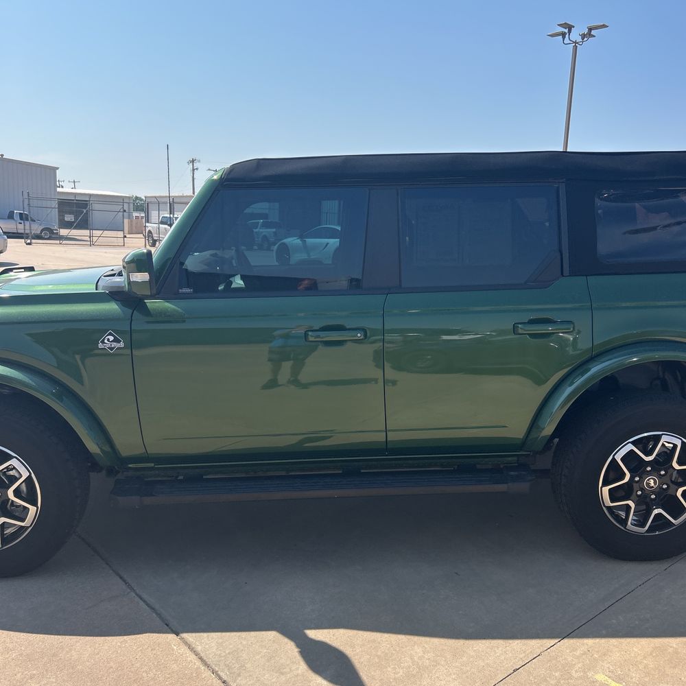 2024 Ford Bronco Outer Banks