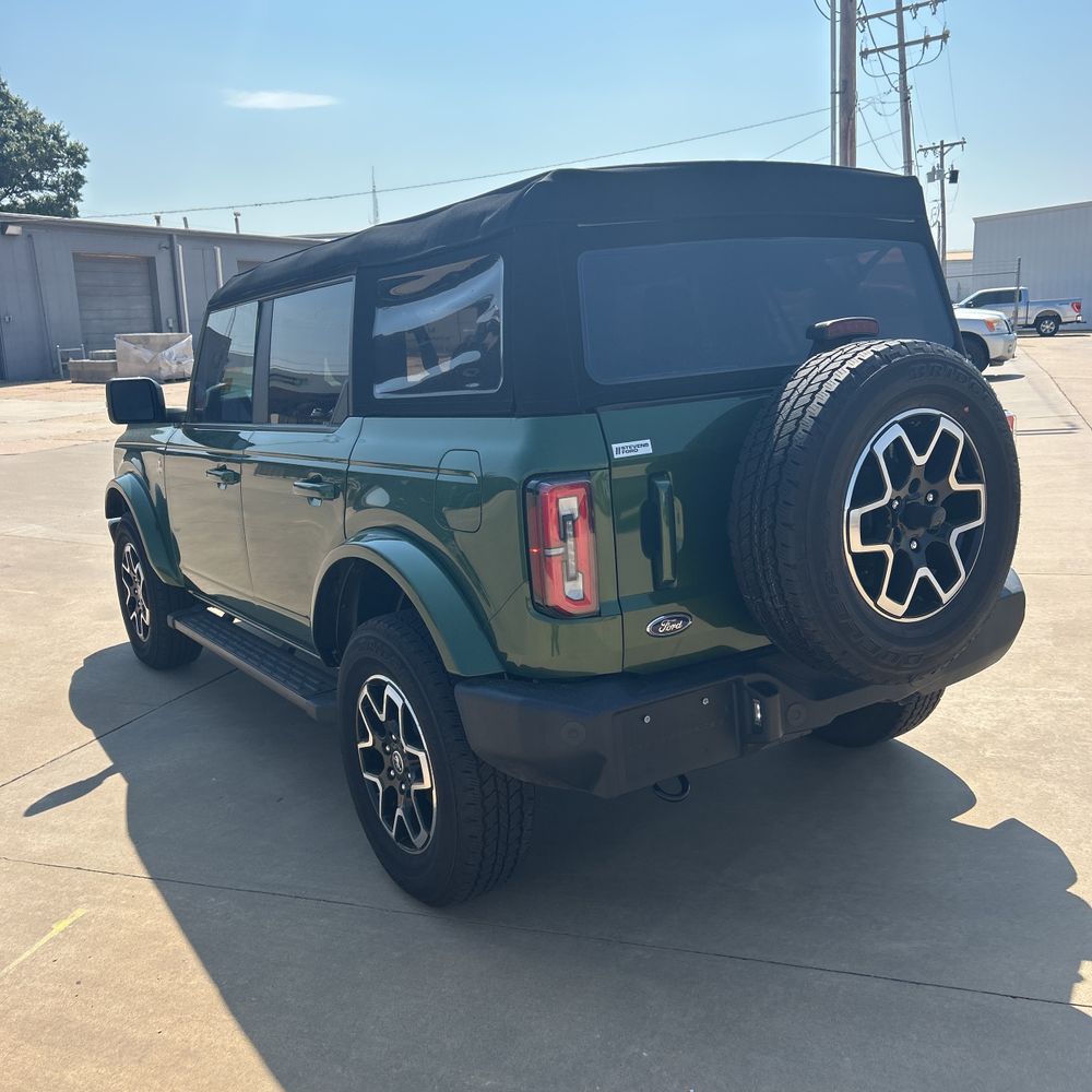2024 Ford Bronco Outer Banks