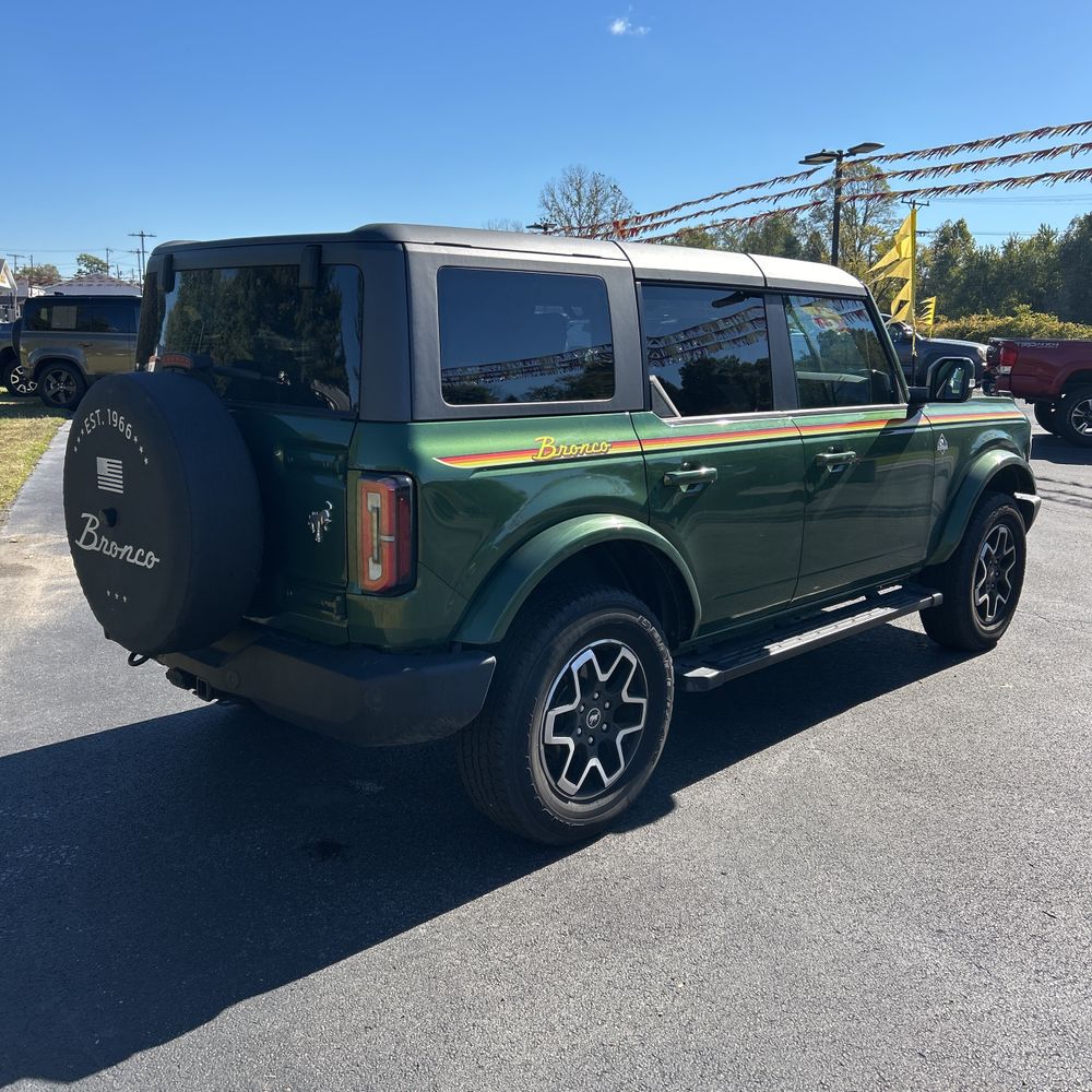 2024 Ford Bronco Outer Banks