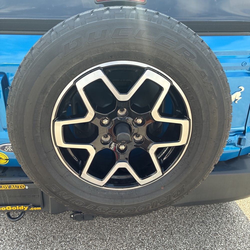 2024 Ford Bronco Outer Banks
