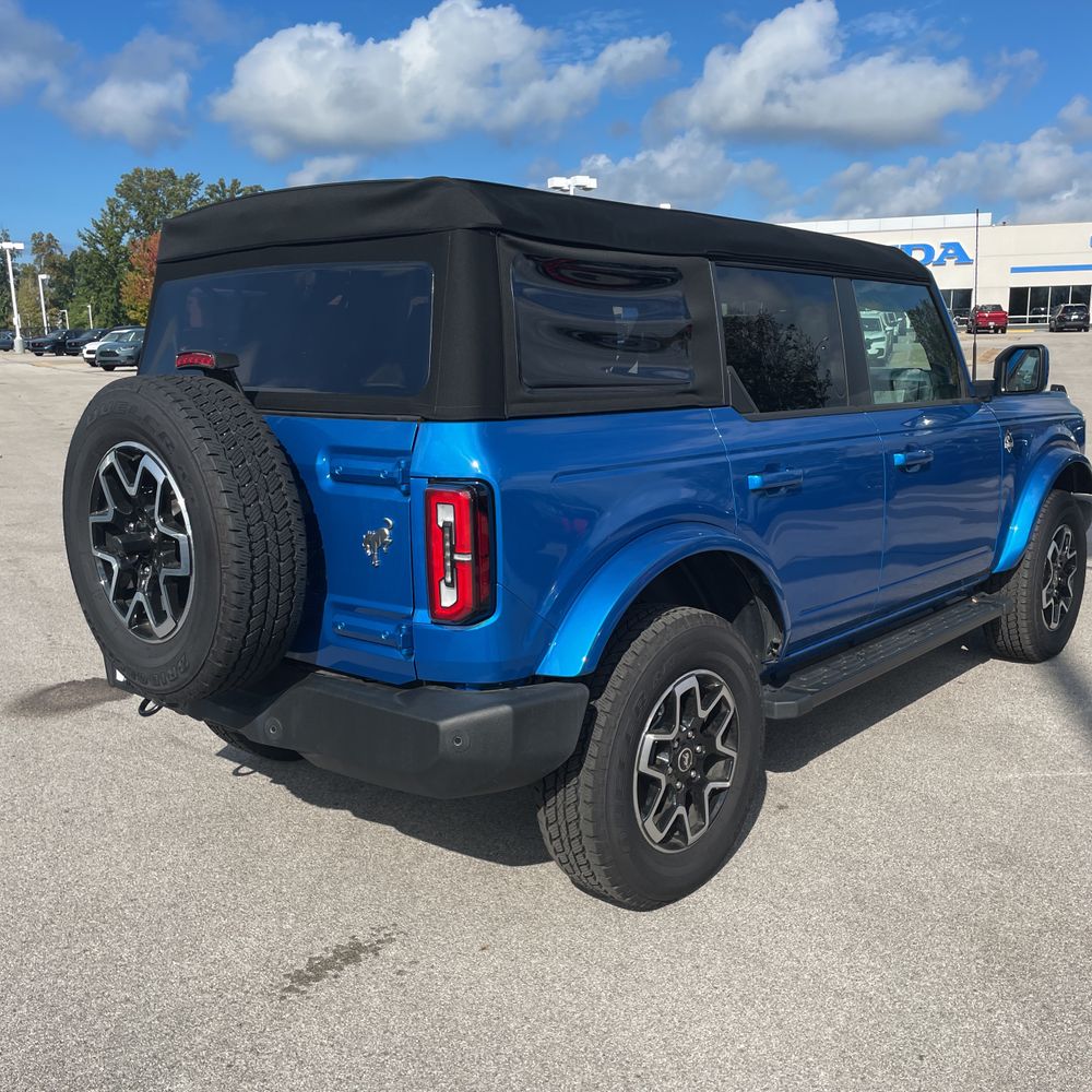 2024 Ford Bronco Outer Banks