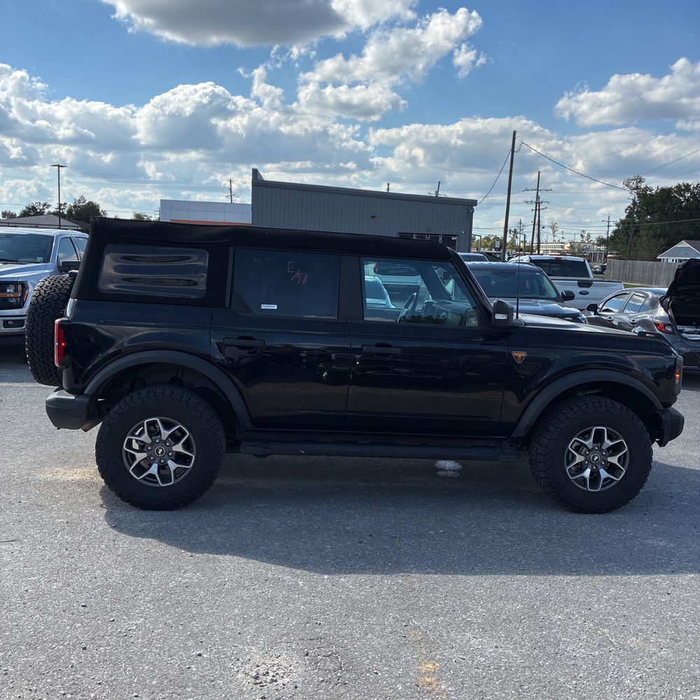 2023 Ford Bronco Badlands Advanced