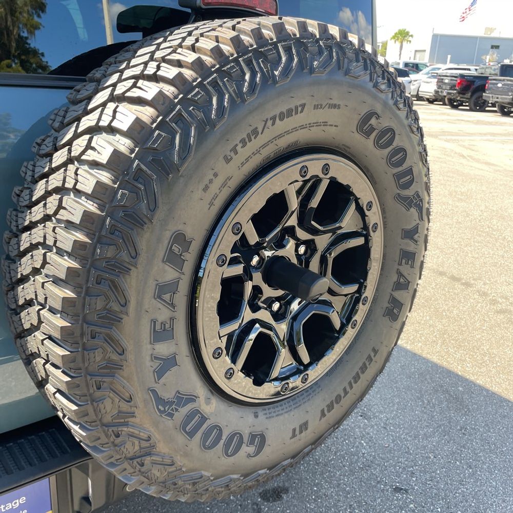 2021 Ford Bronco First Edition Advanced