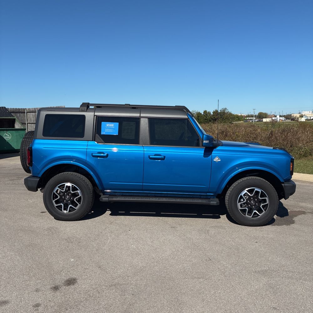 2024 Ford Bronco Outer Banks