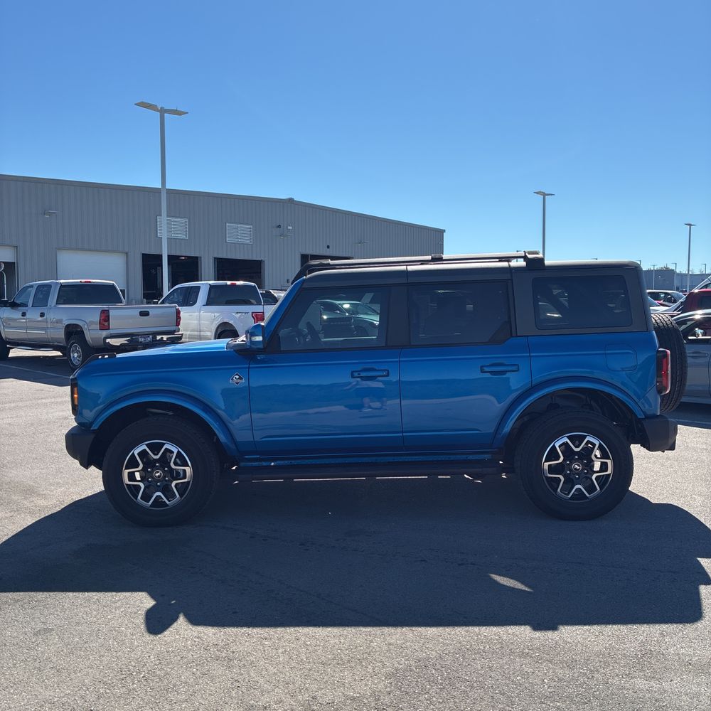 2024 Ford Bronco Outer Banks
