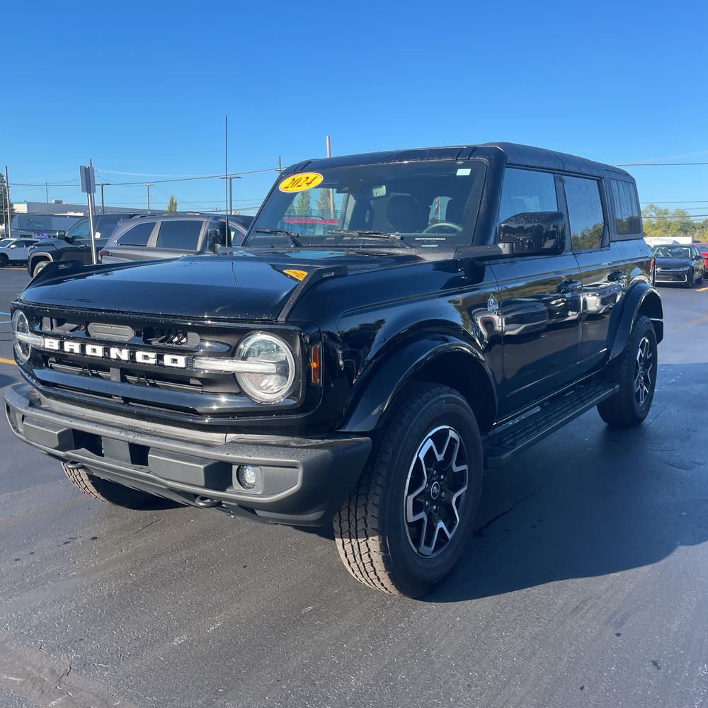 2024 Ford Bronco Outer Banks