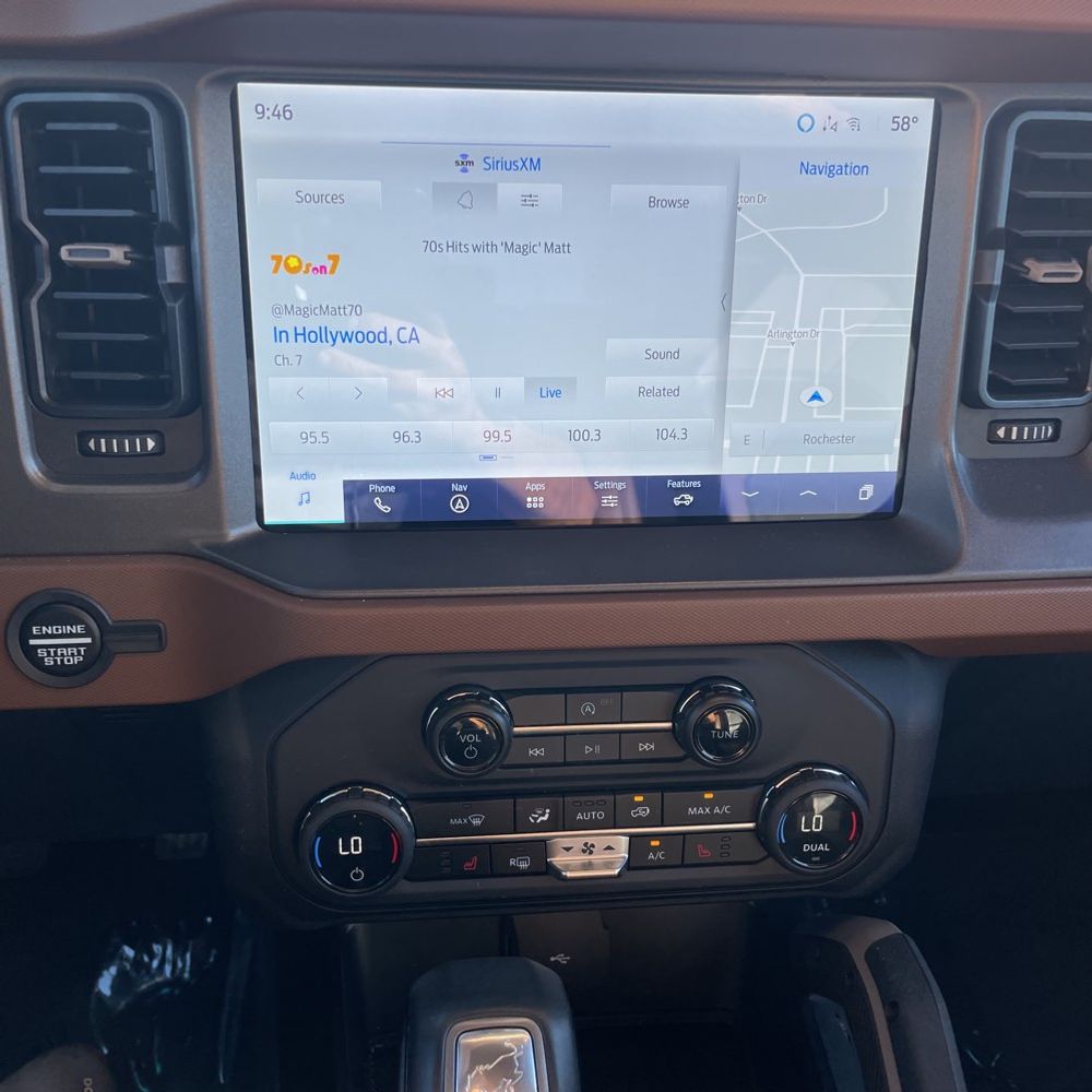 2024 Ford Bronco Outer Banks