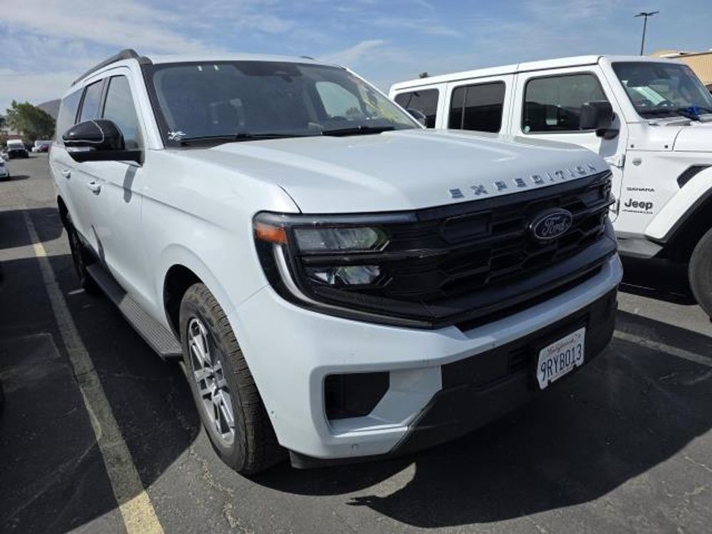 2025 Ford Expedition Max Active