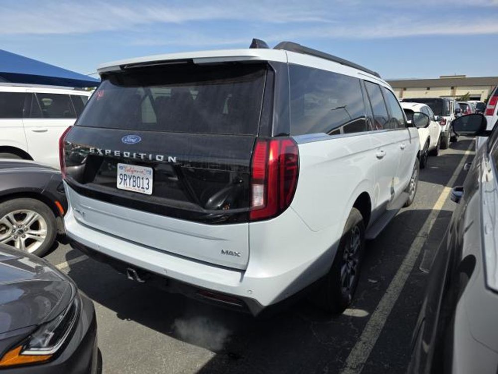 2025 Ford Expedition Max Active
