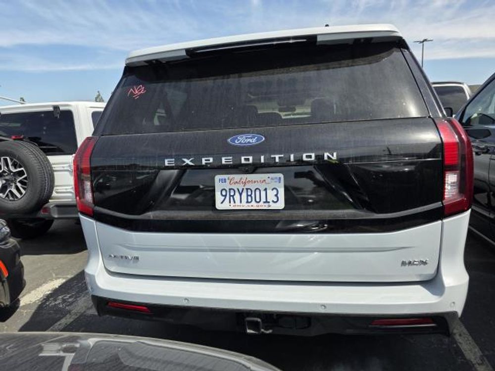 2025 Ford Expedition Max Active