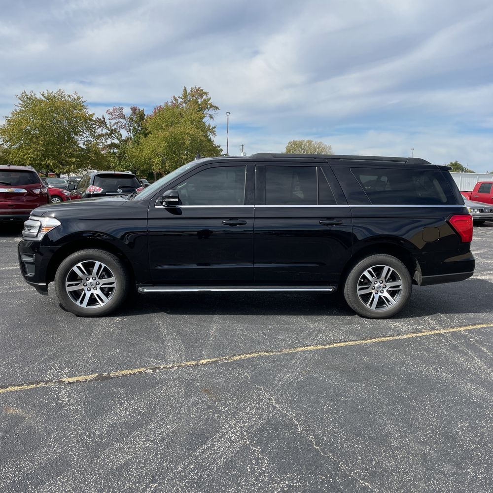 2022 Ford Expedition MAX XLT