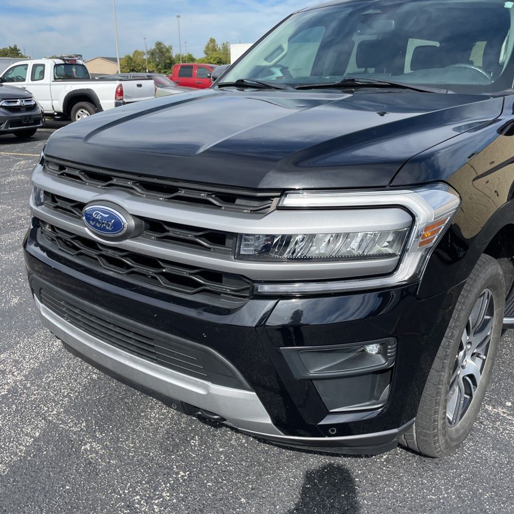 2022 Ford Expedition MAX XLT