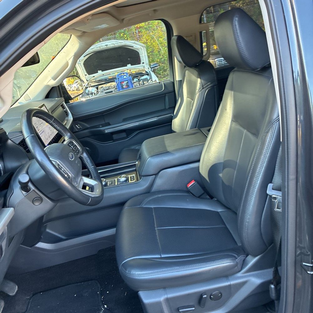 2022 Ford Expedition MAX XLT
