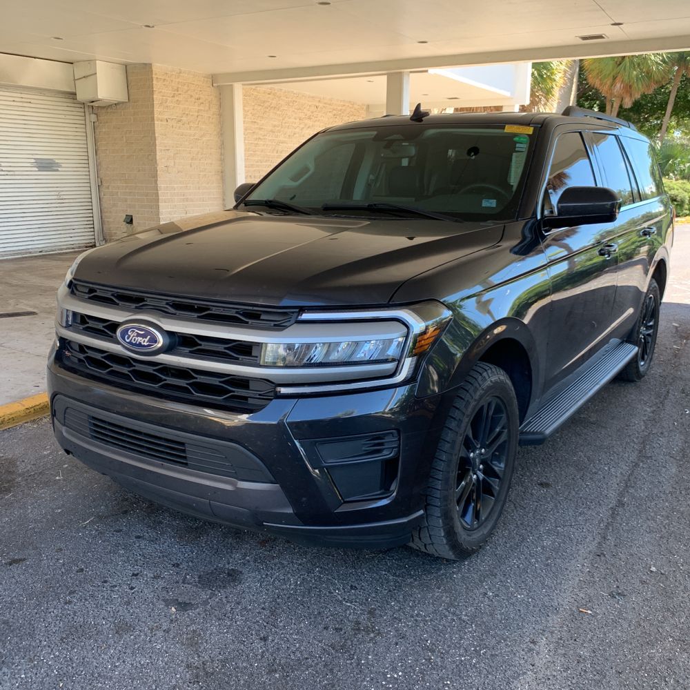 2024 Ford Expedition XLT