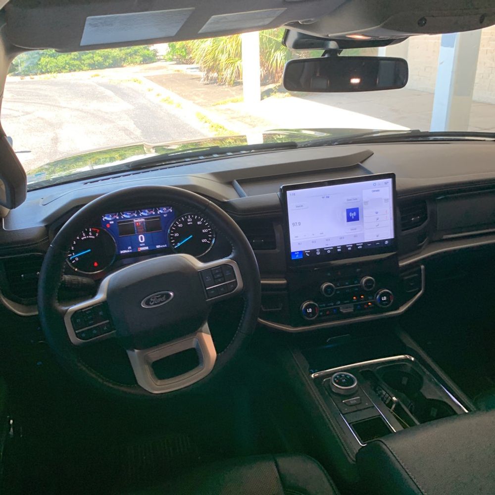 2024 Ford Expedition XLT