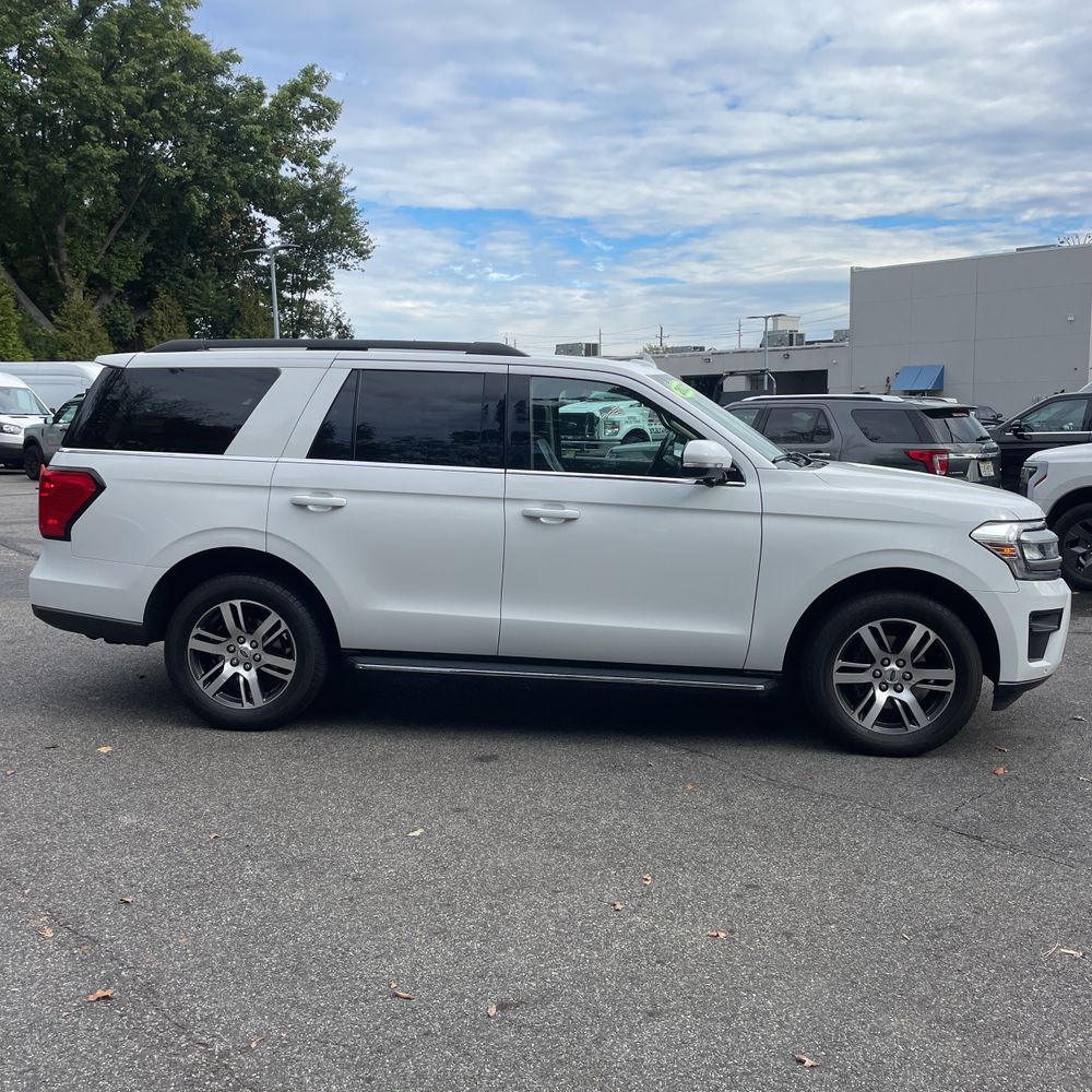 2023 Ford Expedition XLT