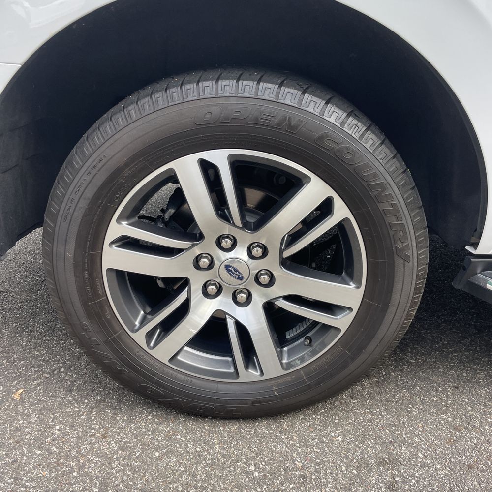 2023 Ford Expedition XLT