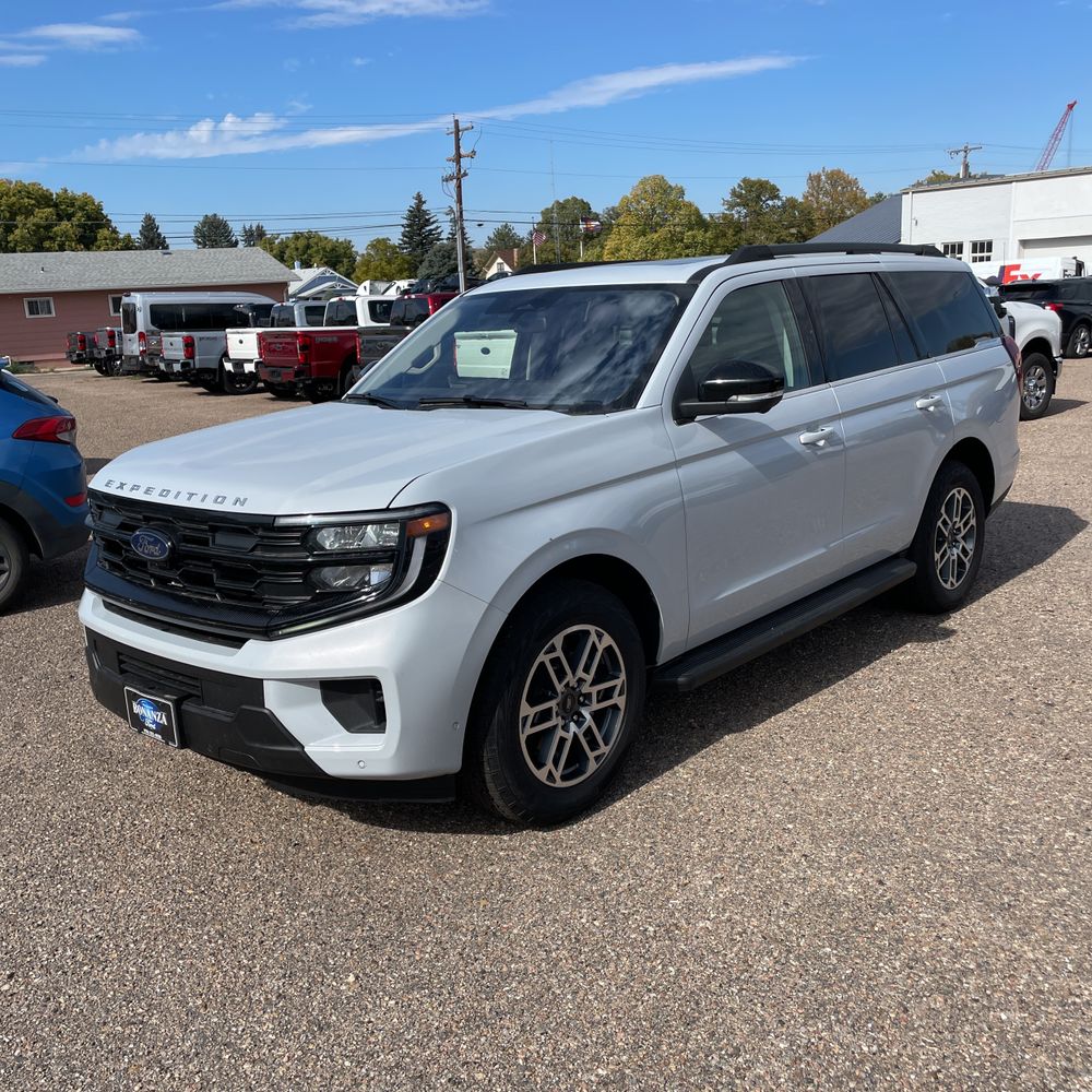 2025 Ford Expedition Active