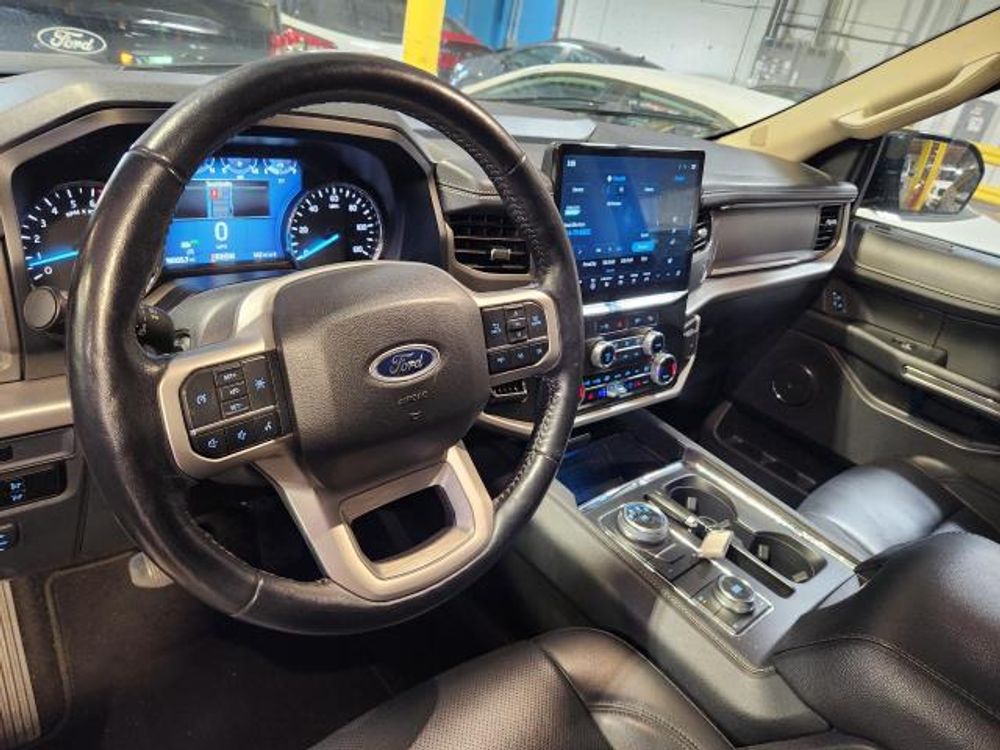 2023 Ford Expedition XLT