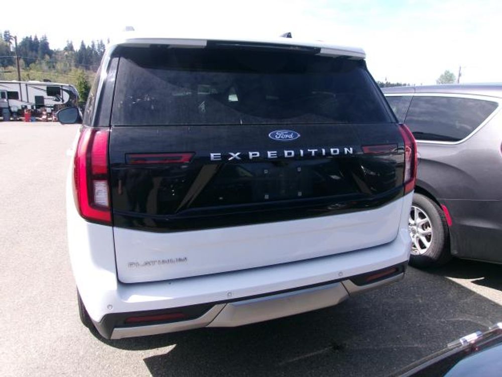 2025 Ford Expedition Platinum
