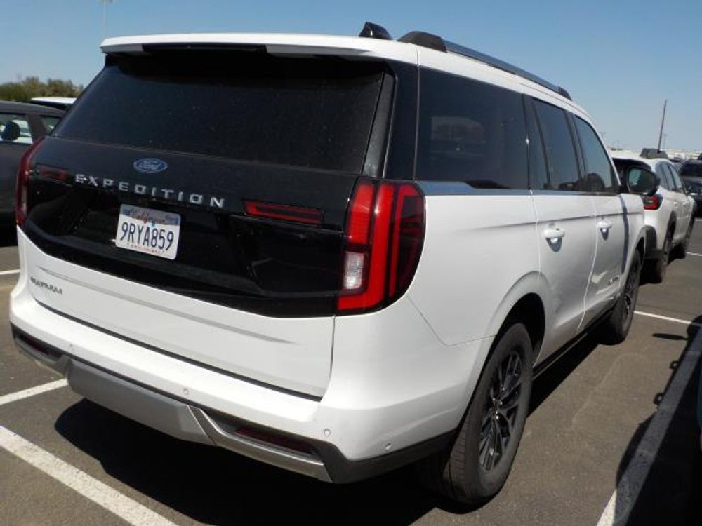 2025 Ford Expedition Platinum