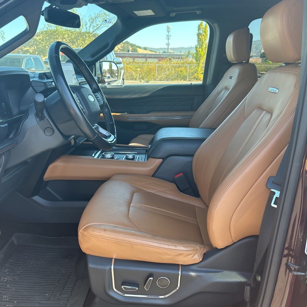 2023 Ford Expedition Platinum