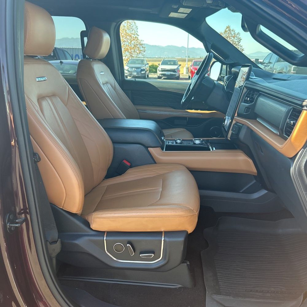 2023 Ford Expedition Platinum