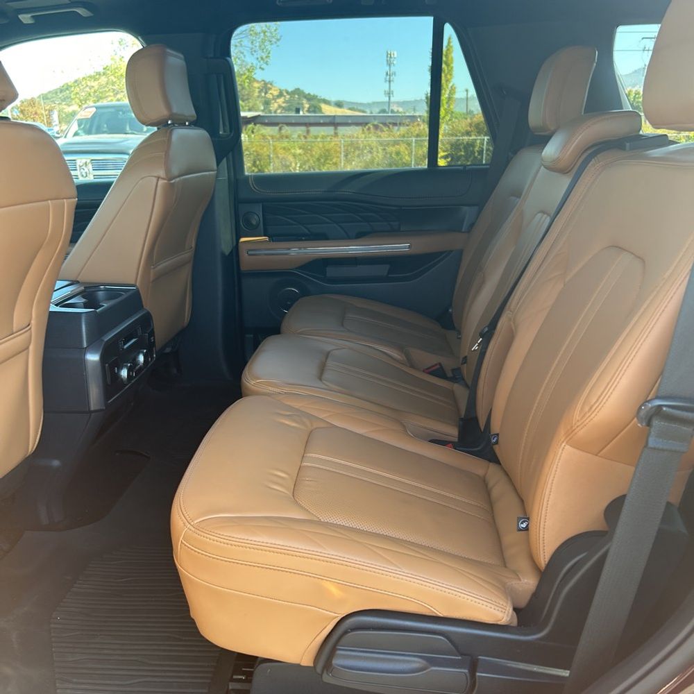 2023 Ford Expedition Platinum