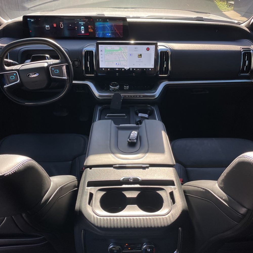2025 Ford Expedition Platinum