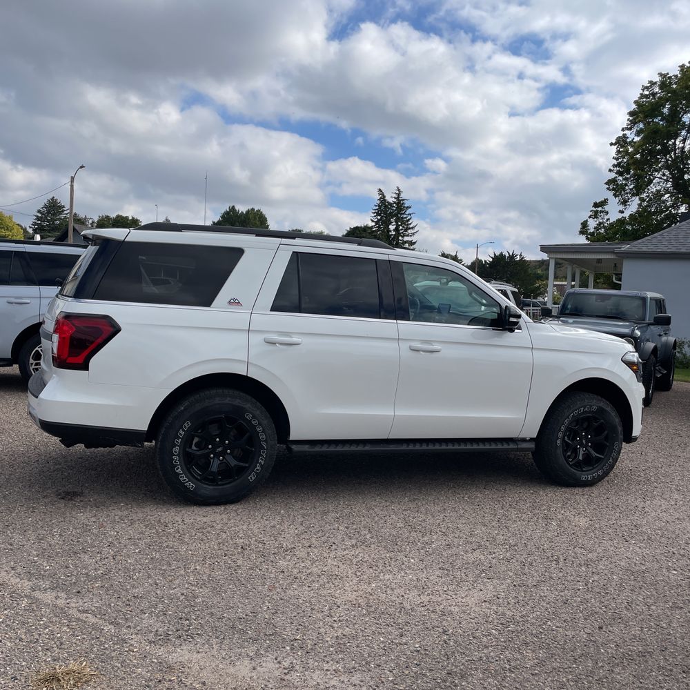 2024 Ford Expedition Timberline