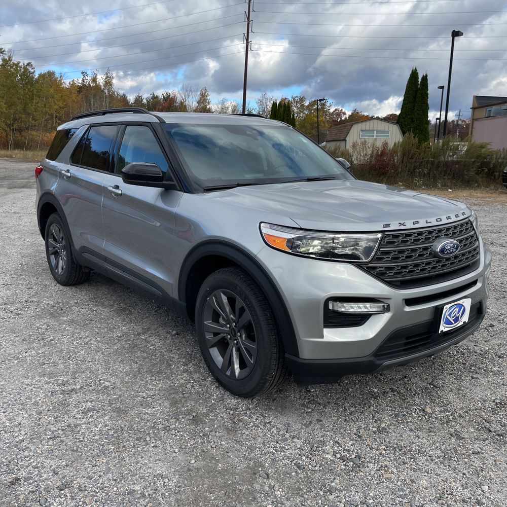2024 Ford Explorer XLT