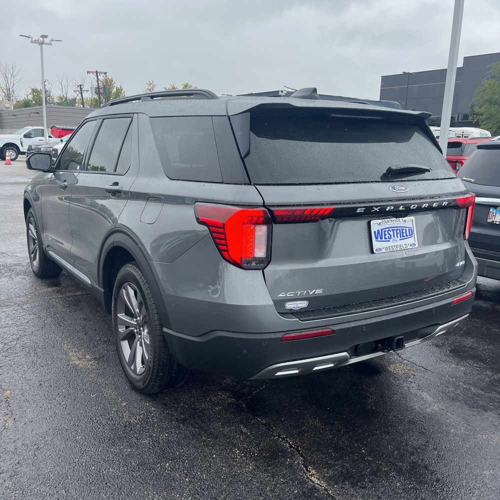 2025 Ford Explorer Active