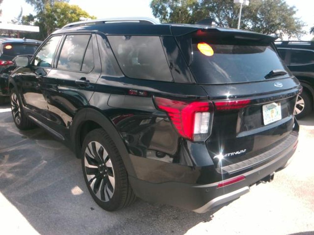 2025 Ford Explorer Platinum
