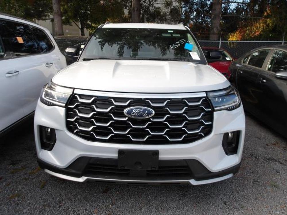 2025 Ford Explorer Platinum