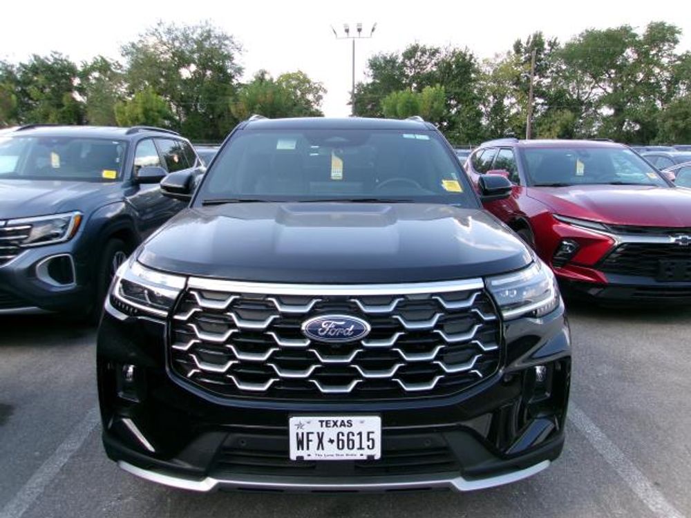 2025 Ford Explorer Platinum