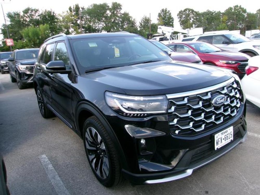 2025 Ford Explorer Platinum