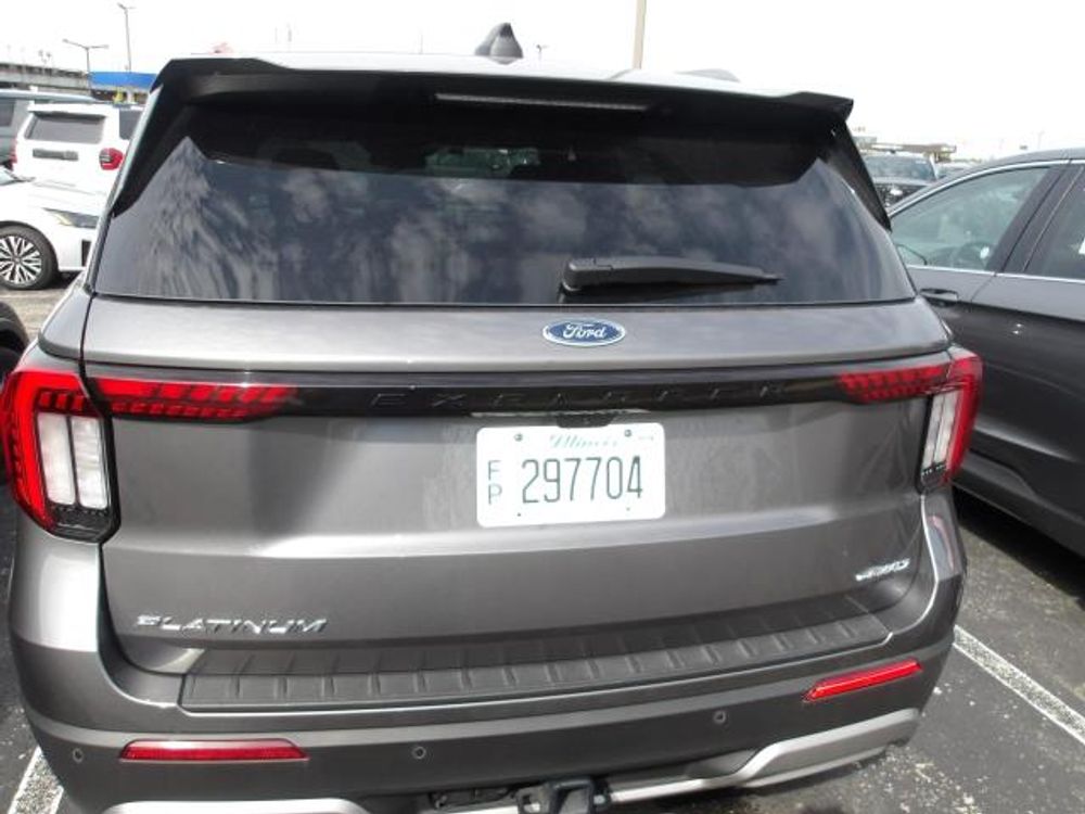 2025 Ford Explorer Platinum