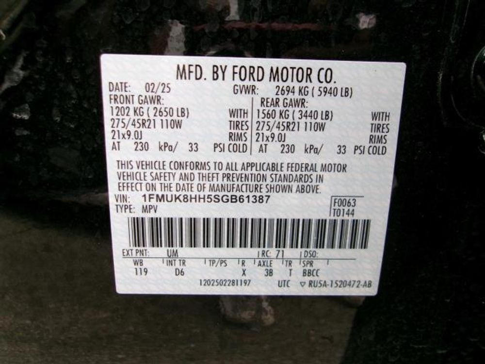 2025 Ford Explorer Platinum