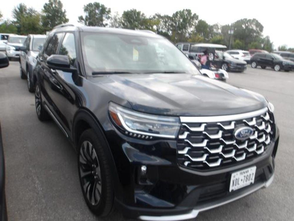 2025 Ford Explorer Platinum