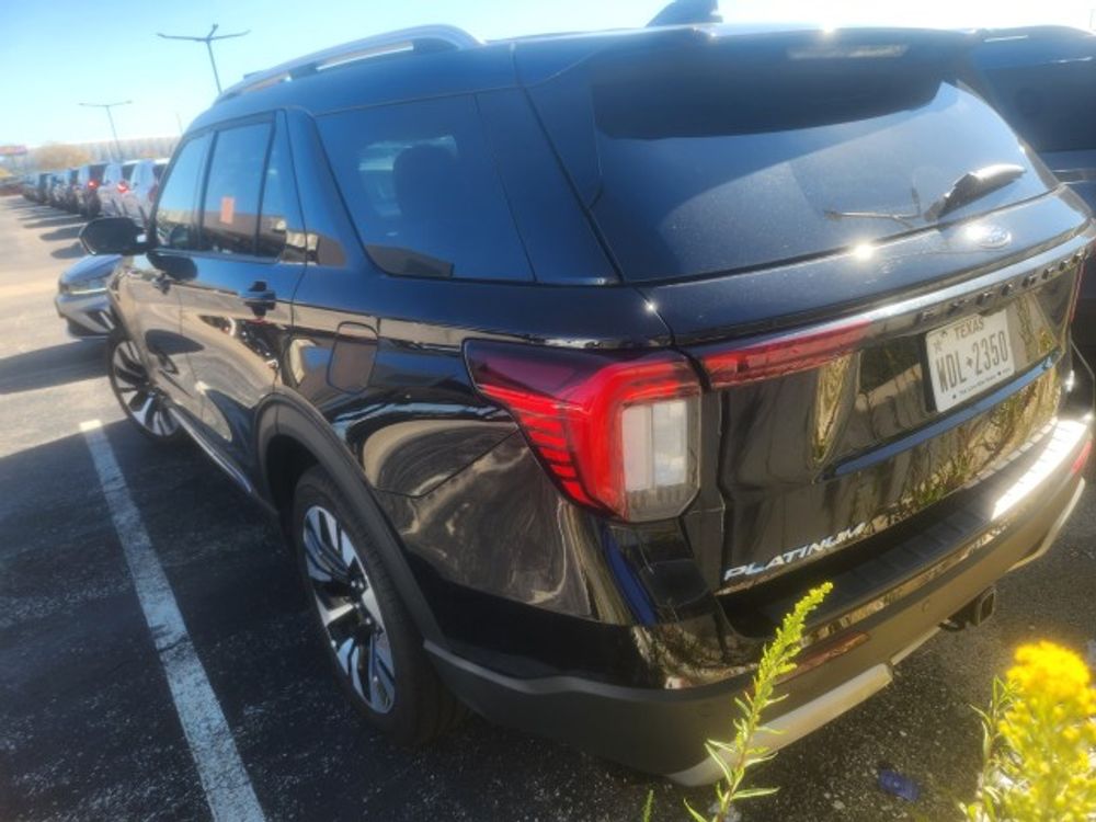 2025 Ford Explorer Platinum