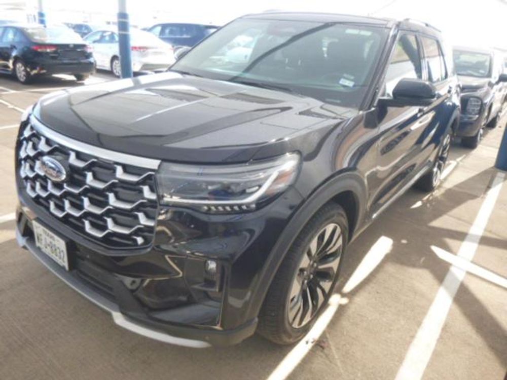 2025 Ford Explorer Platinum