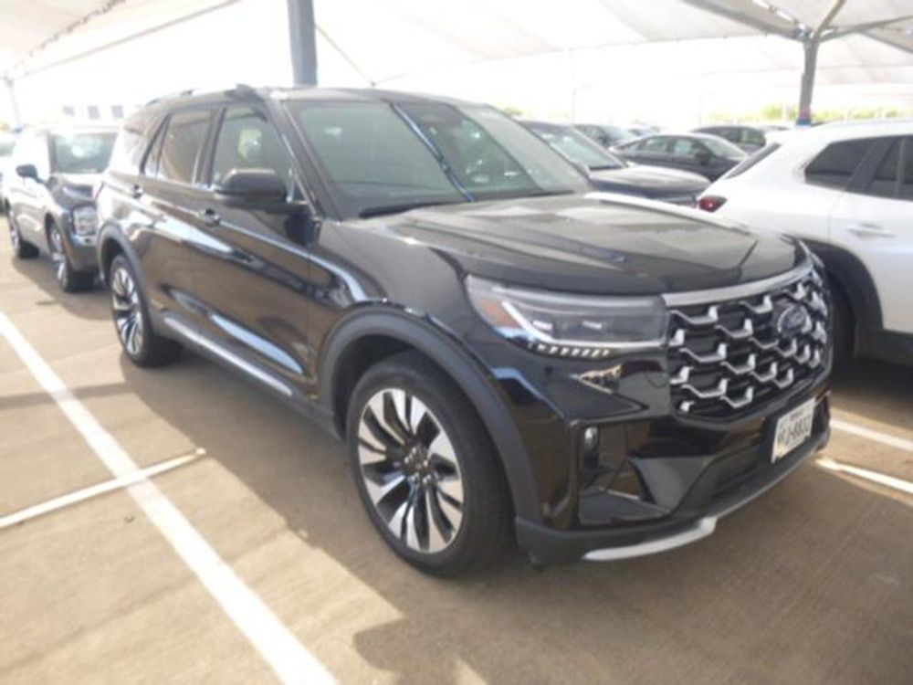 2025 Ford Explorer Platinum
