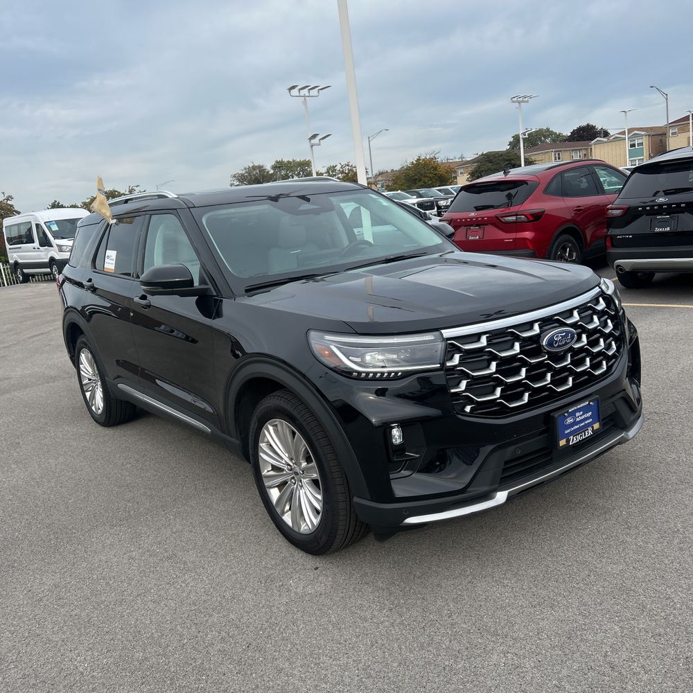 2025 Ford Explorer Platinum