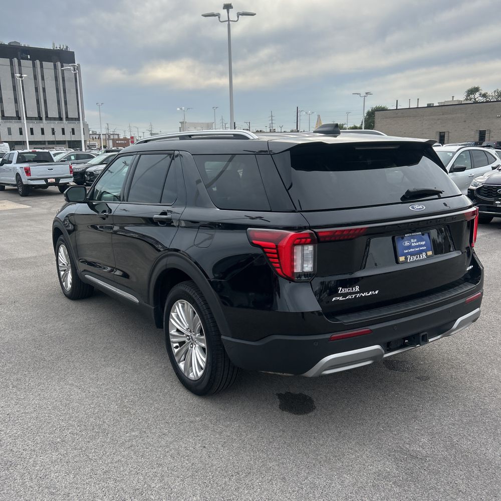 2025 Ford Explorer Platinum