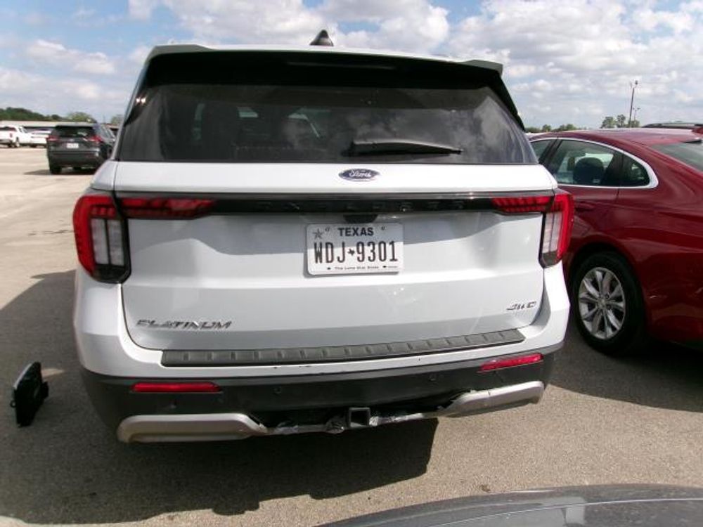 2025 Ford Explorer Platinum
